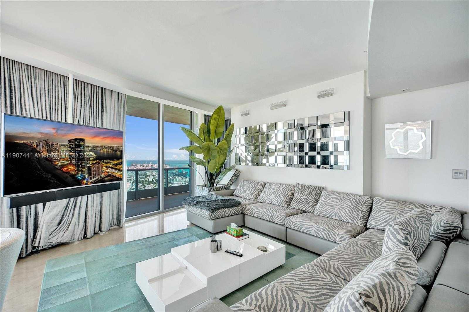 Small Image of 900 BISCAYNE BLVD #6107, Miami Number 10