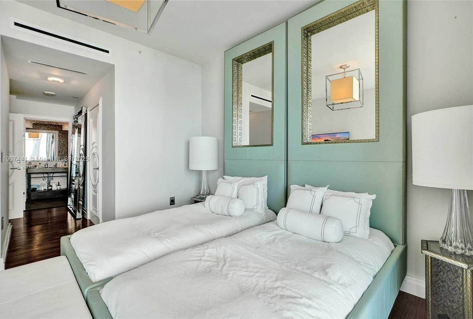 Small Image of 900 BISCAYNE BLVD #6107, Miami Number 39