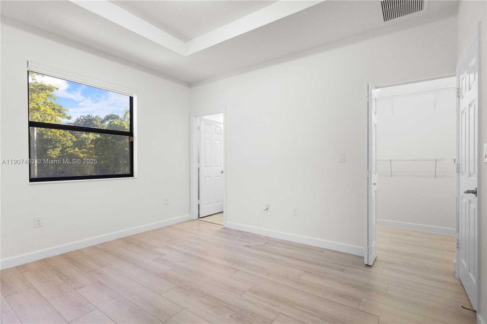 Small Image of 15081 SOUTH WEST 113TH TER, Miami Number 23