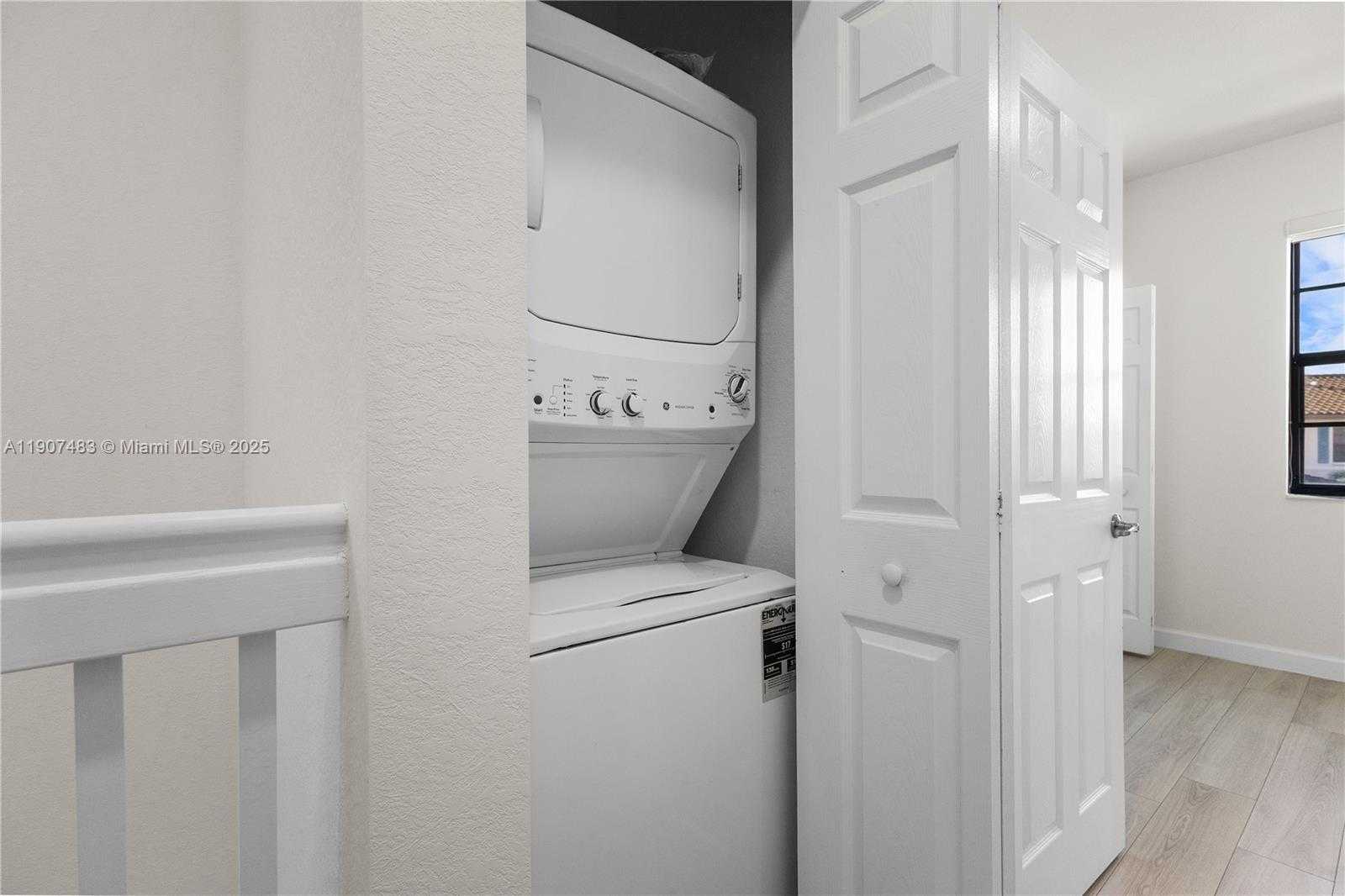 Small Image of 15081 SOUTH WEST 113TH TER, Miami Number 35