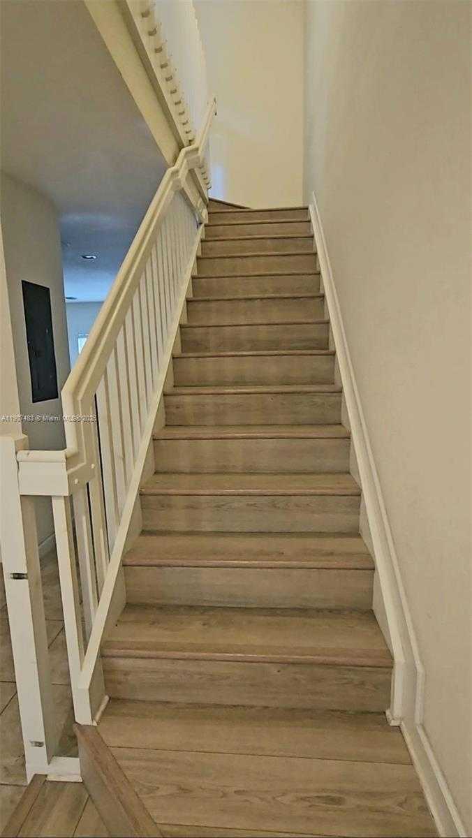 Small Image of 15081 SOUTH WEST 113TH TER, Miami Number 6