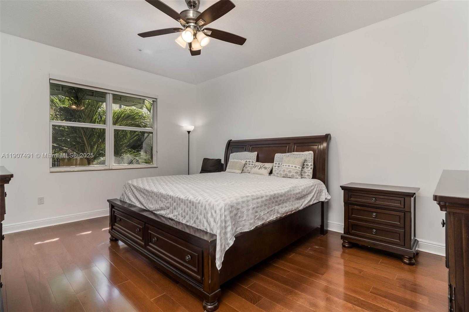 Small Image of 12448 NORTH WEST 17TH MNR, Pembroke Pines Number 11