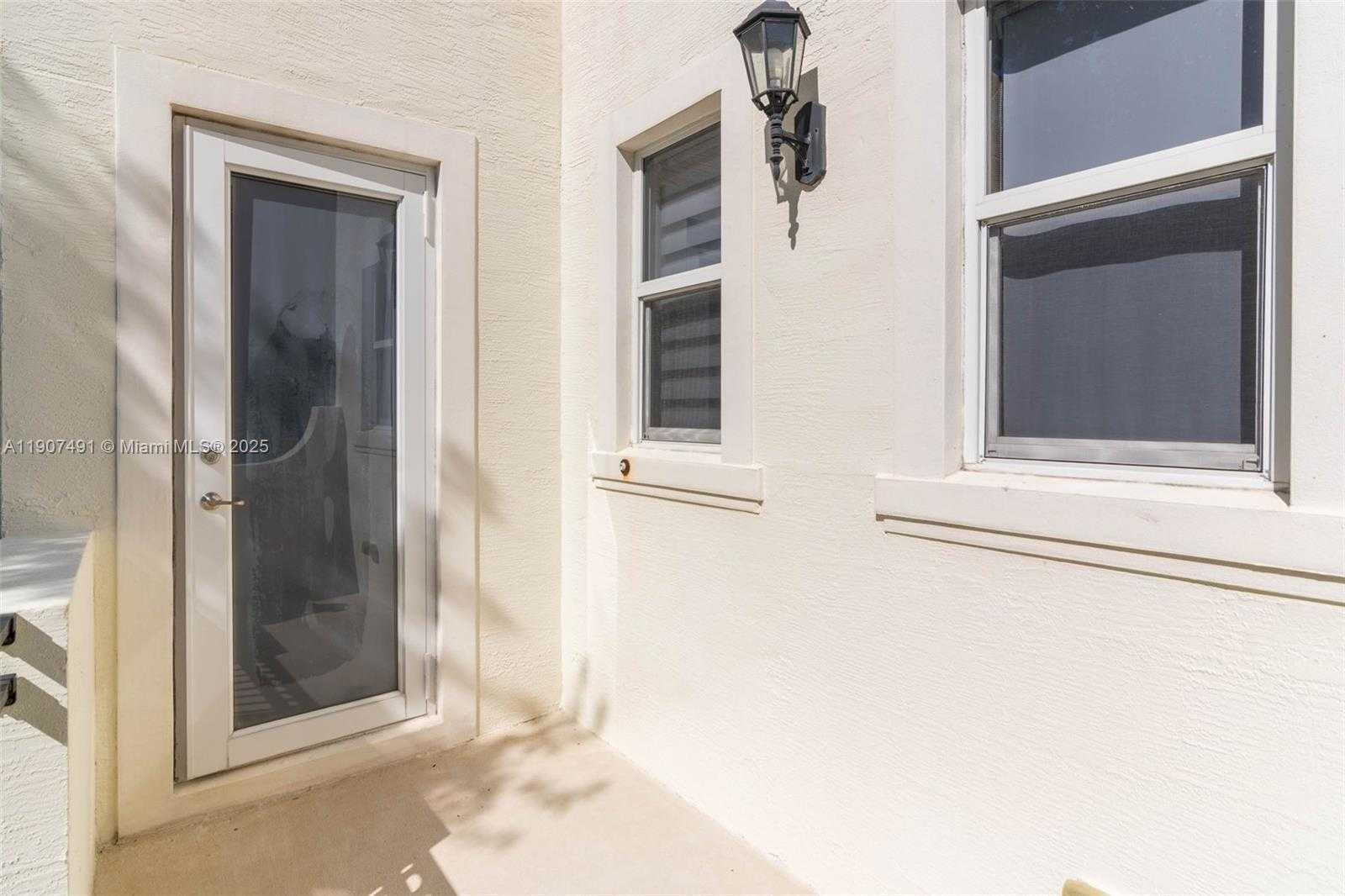 Small Image of 12448 NORTH WEST 17TH MNR, Pembroke Pines Number 14