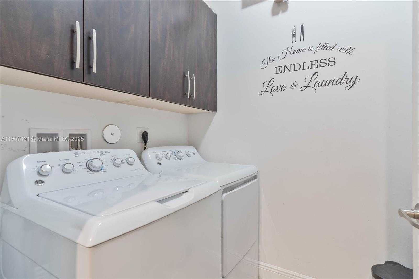 Small Image of 12448 NORTH WEST 17TH MNR, Pembroke Pines Number 18