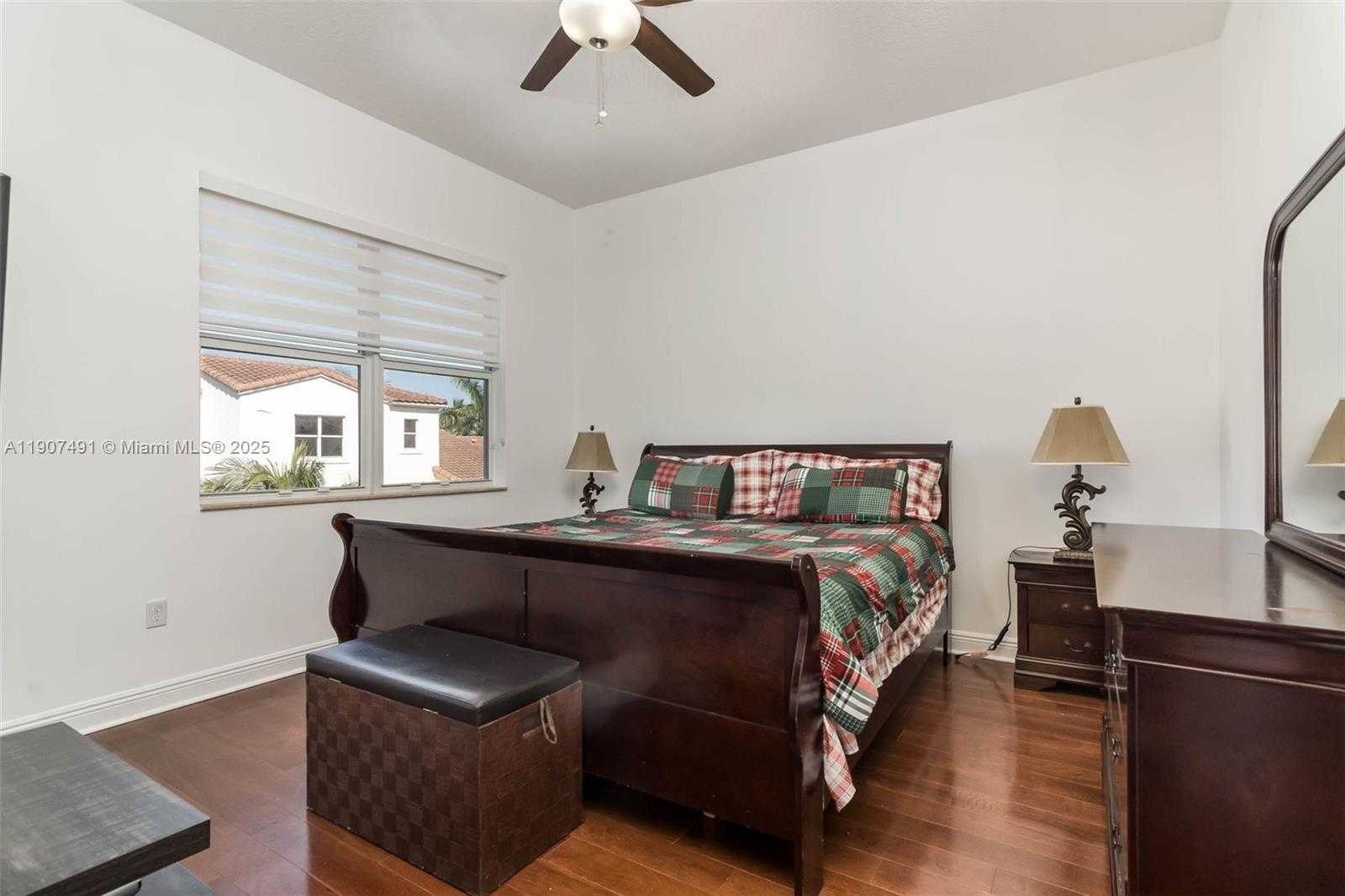 Small Image of 12448 NORTH WEST 17TH MNR, Pembroke Pines Number 22