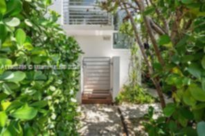 Small Image of 1600 MICHIGAN AVE #7, Miami Beach Number 2