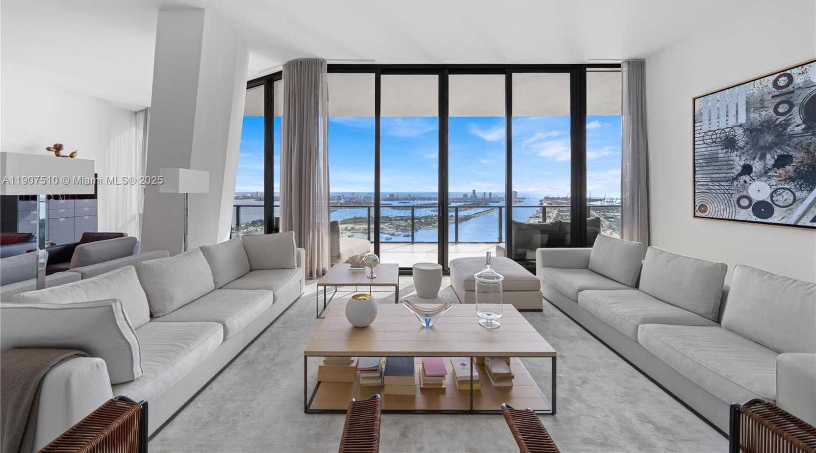 Small Image of 1000 BISCAYNE BLVD #LPH 4901, Miami Number 18