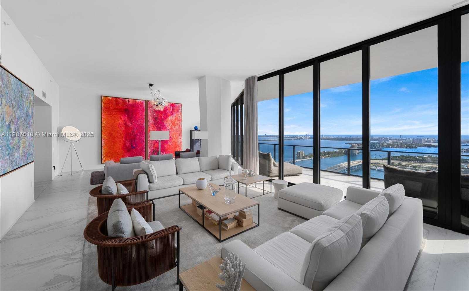 Small Image of 1000 BISCAYNE BLVD #LPH 4901, Miami Number 19