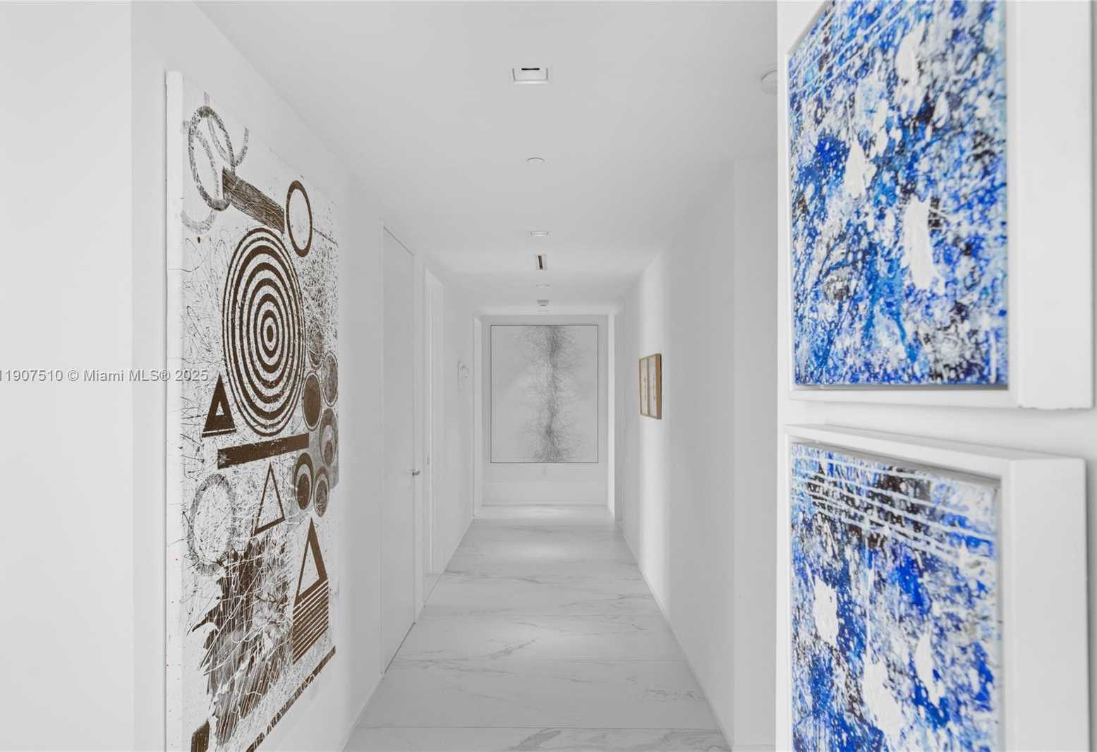 Small Image of 1000 BISCAYNE BLVD #LPH 4901, Miami Number 49