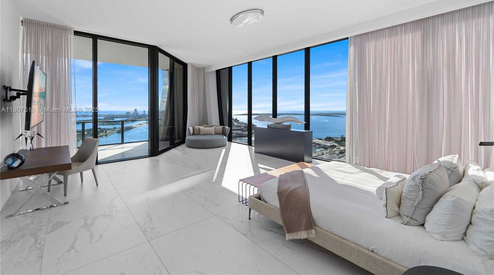 Small Image of 1000 BISCAYNE BLVD #LPH 4901, Miami Number 5