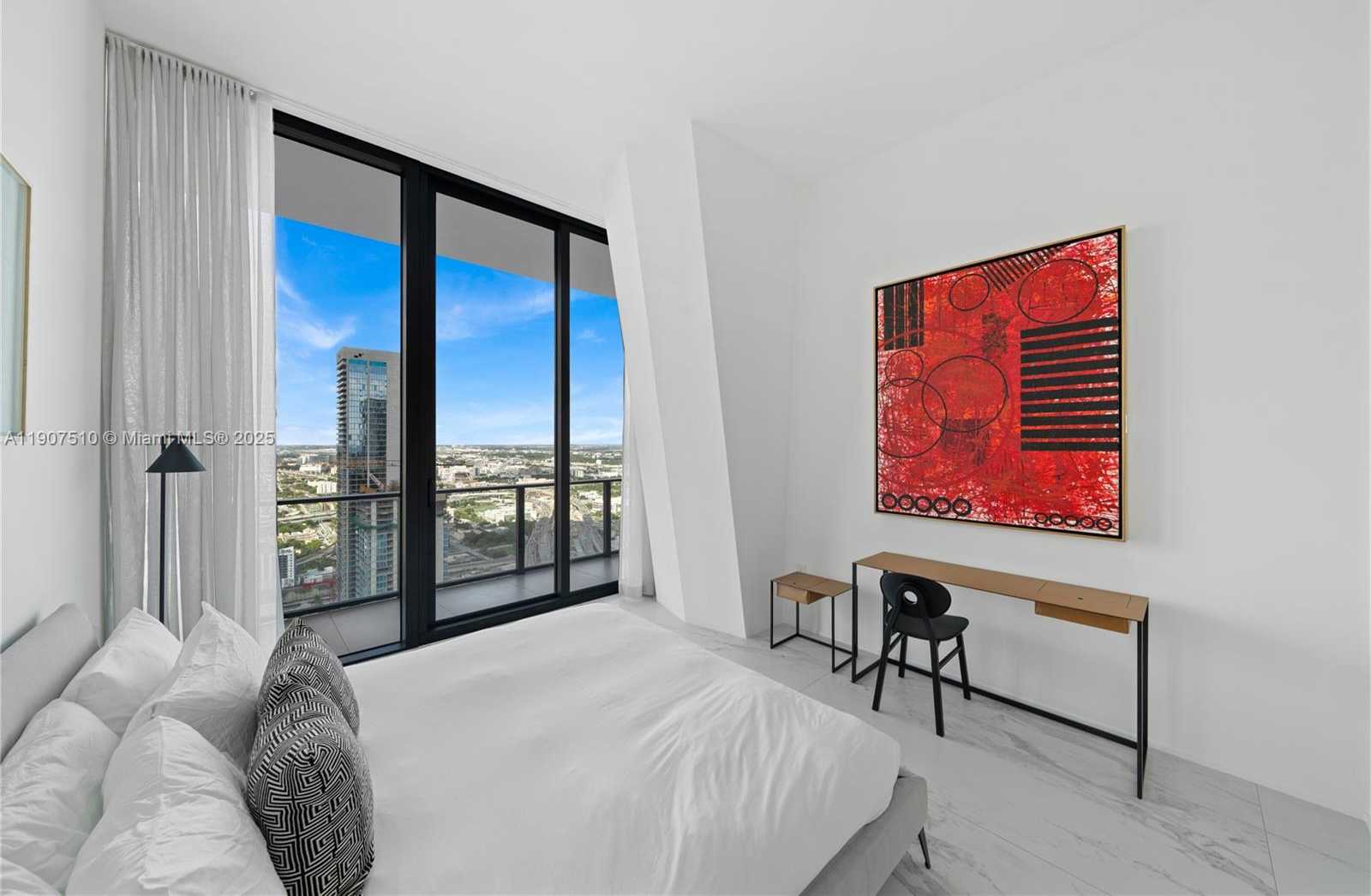 Small Image of 1000 BISCAYNE BLVD #LPH 4901, Miami Number 55