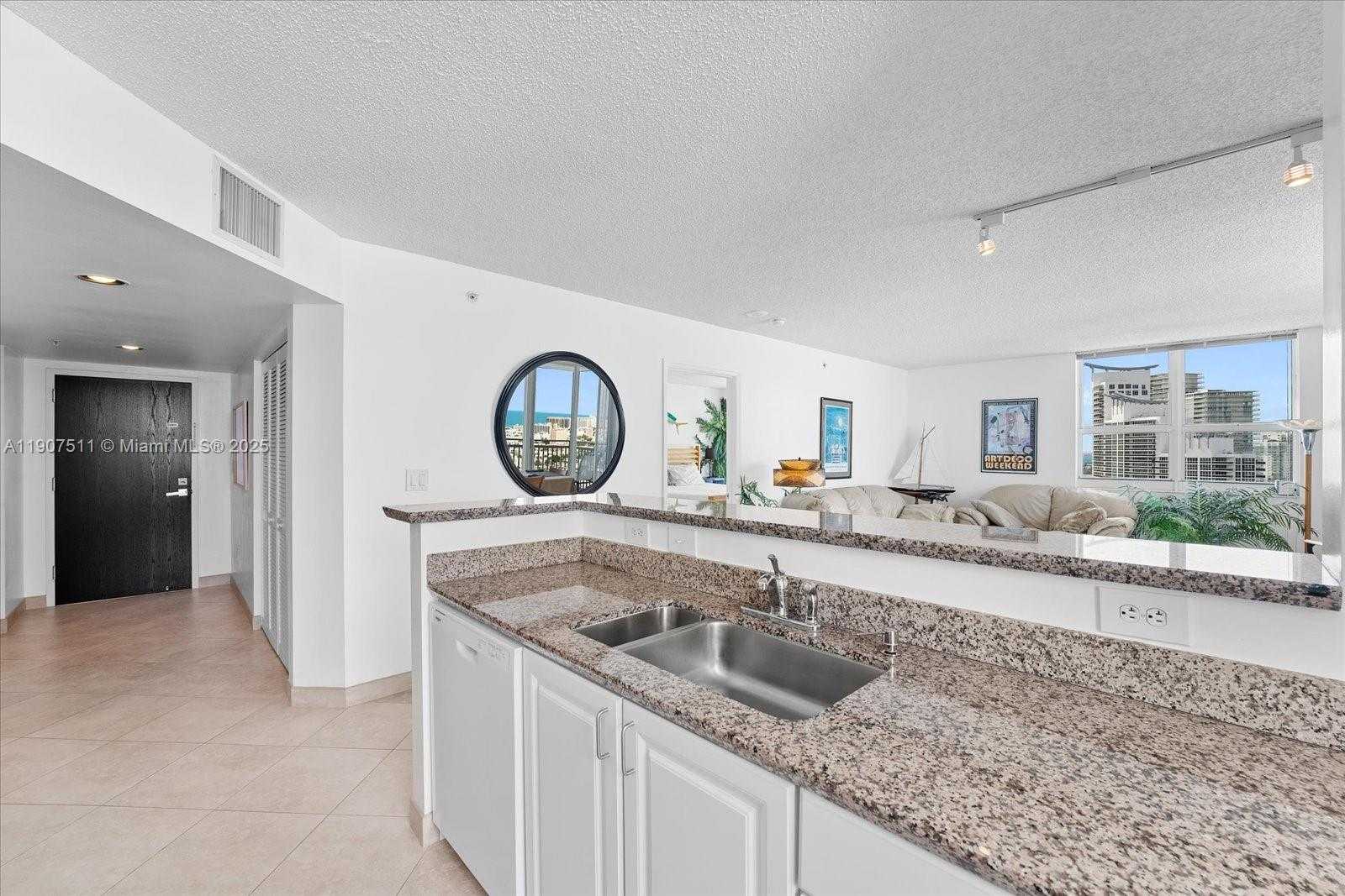 Small Image of 90 ALTON RD #2911, Miami Beach Number 11