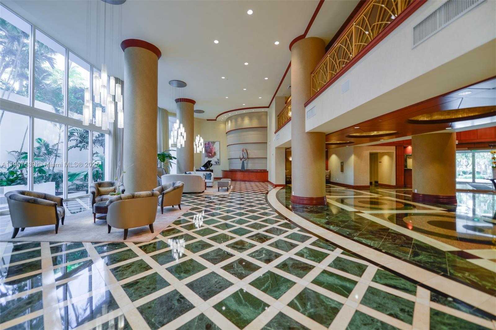 Small Image of 21050 POINT PL #702, Aventura Number 35