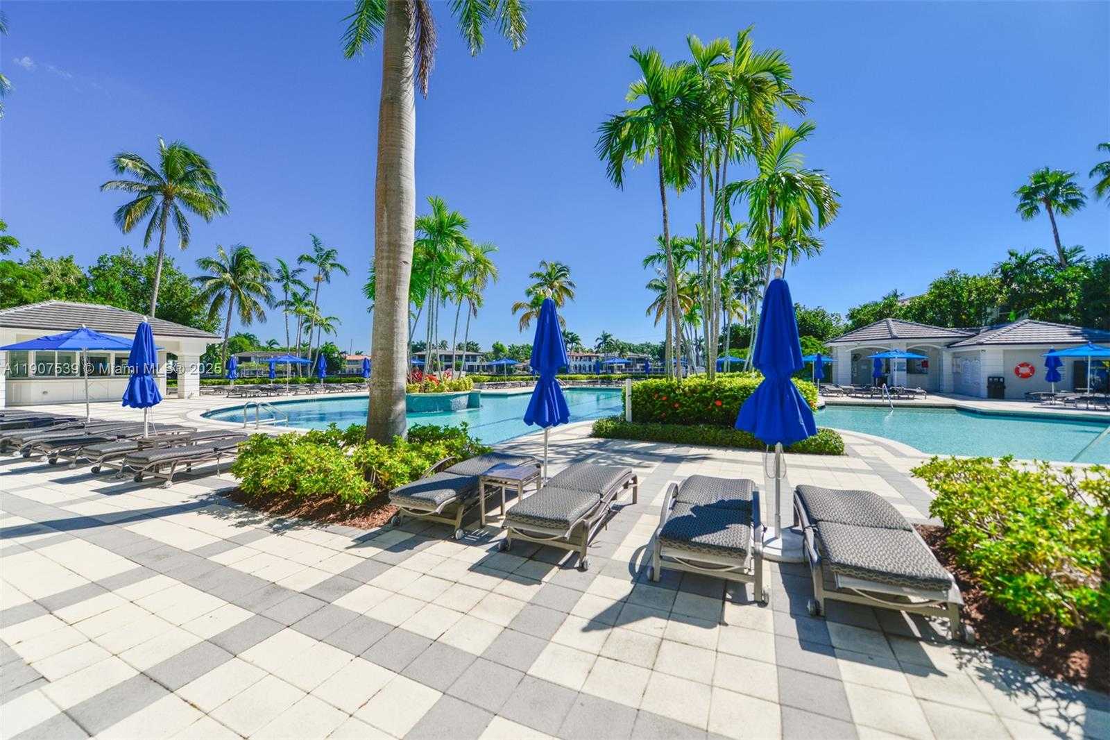 Small Image of 21050 POINT PL #702, Aventura Number 41