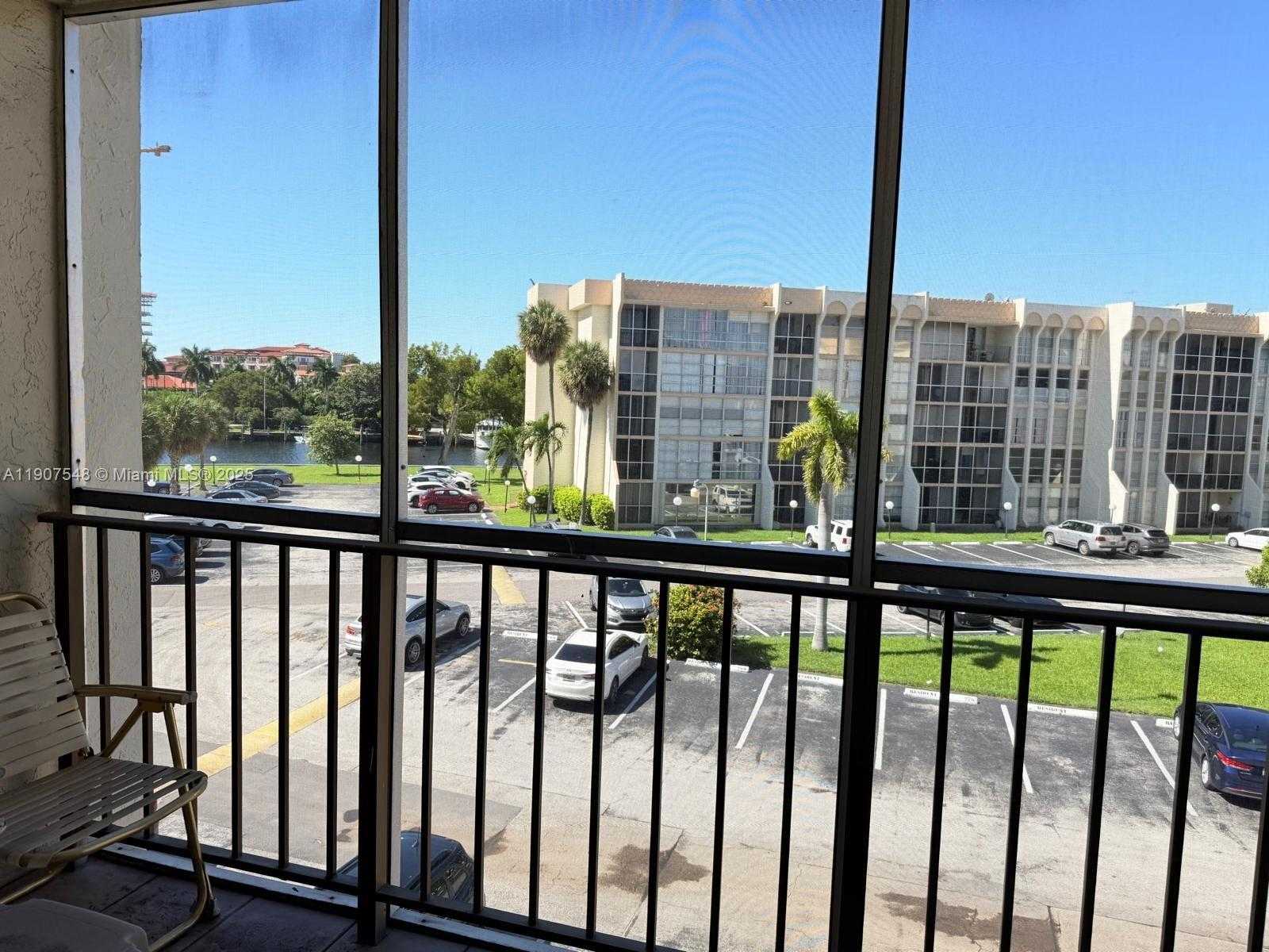 Small Image of 501 THREE ISLANDS BLVD #305, Hallandale Beach Number 3