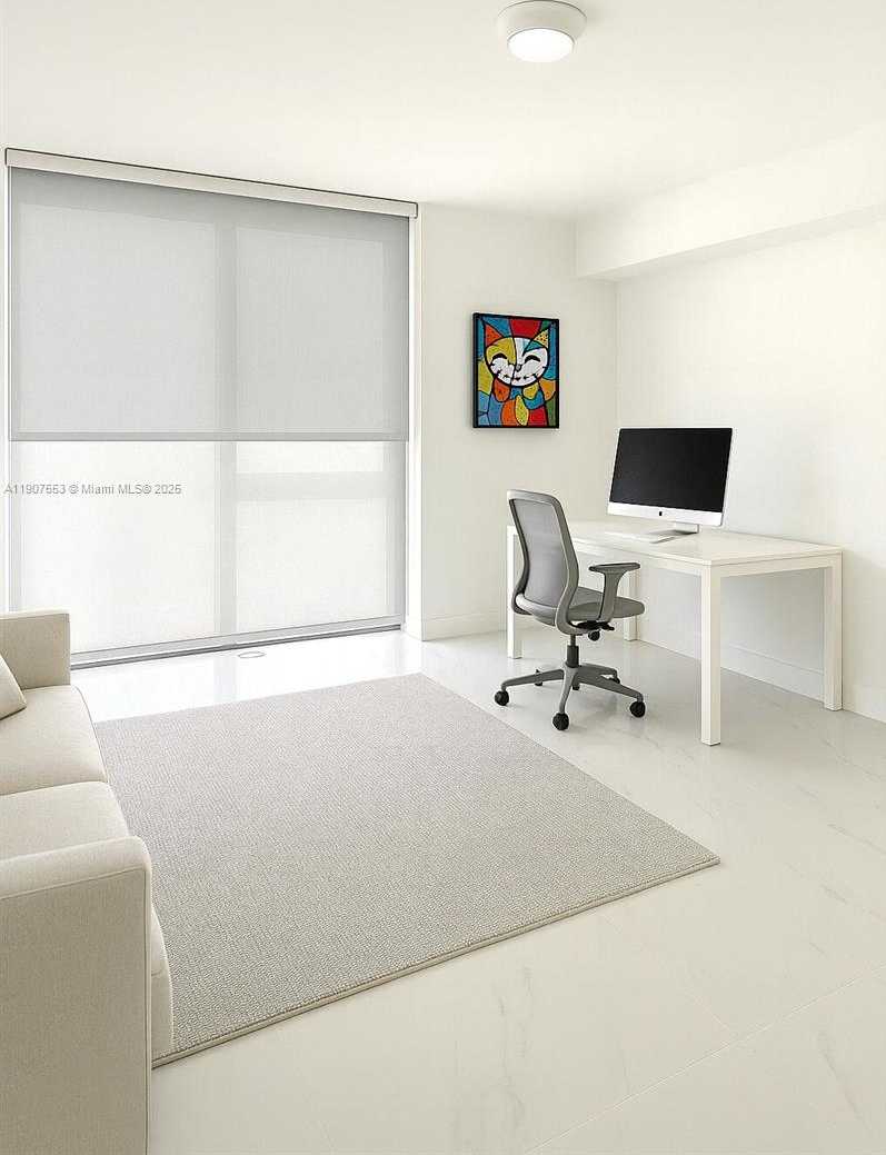 Small Image of Miami Number 18