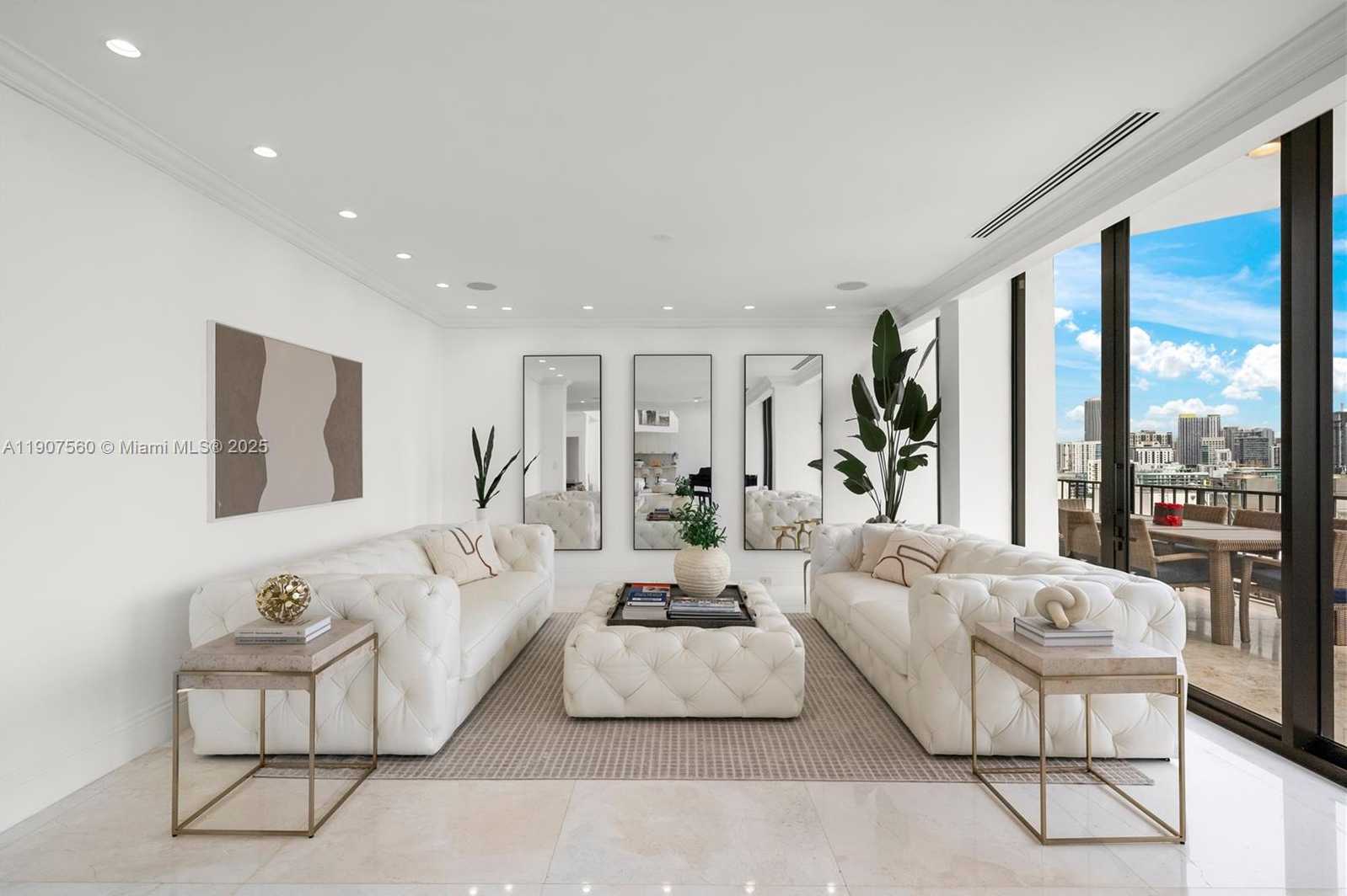 Small Image of 1925 BRICKELL AVE #DPH3, Miami Number 17