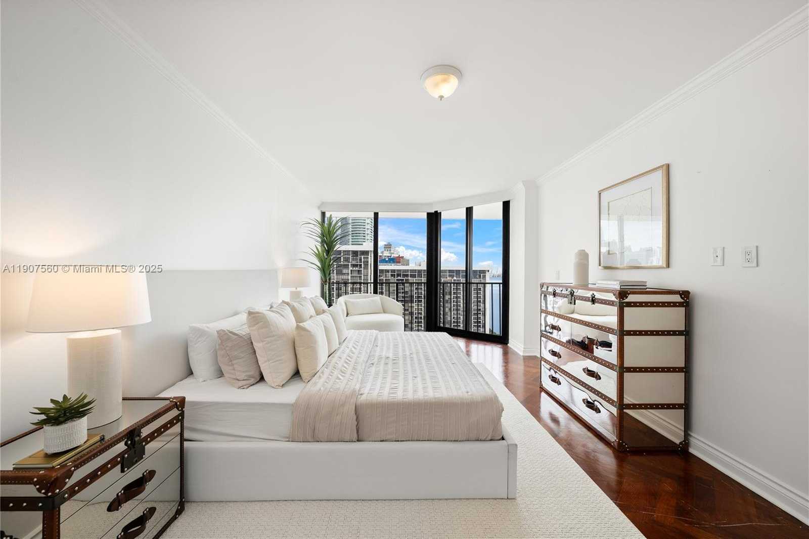 Small Image of 1925 BRICKELL AVE #DPH3, Miami Number 40