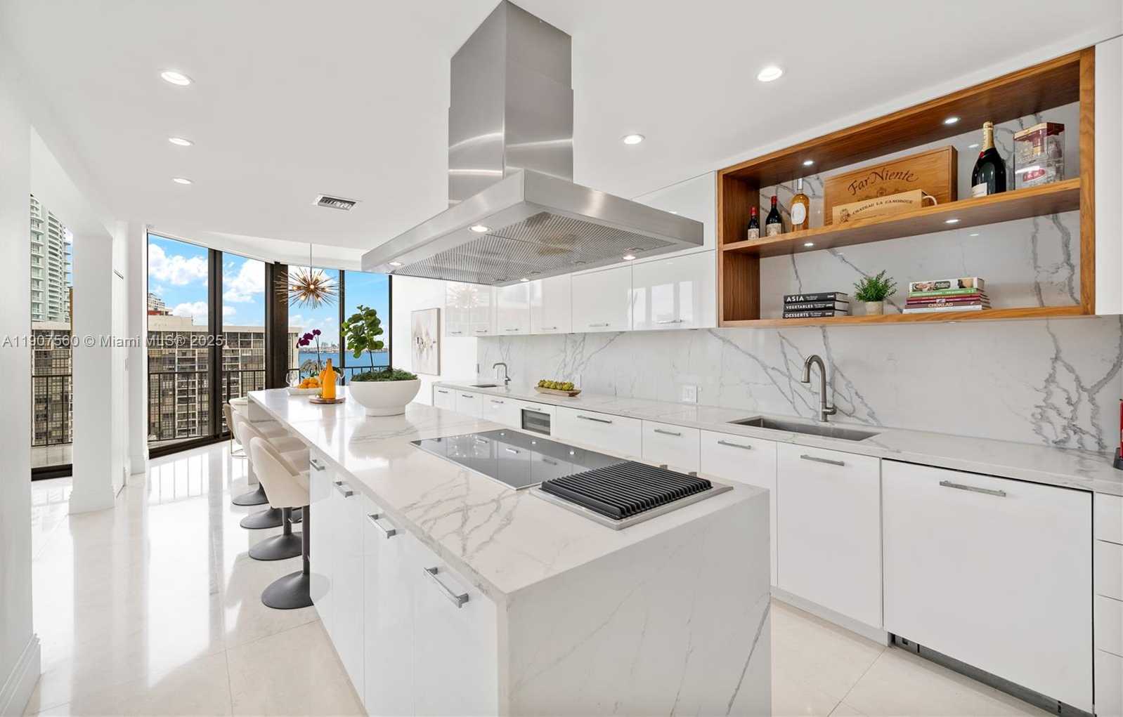 Small Image of 1925 BRICKELL AVE #DPH3, Miami Number 8