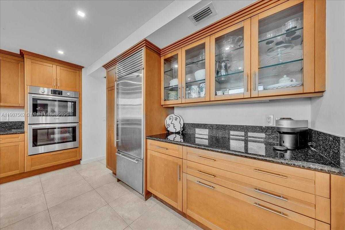 Small Image of 9801 COLLINS AVE #14Y, Bal Harbour Number 18