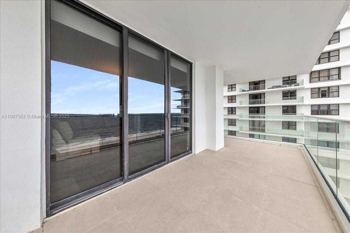 Small Image of 9801 COLLINS AVE #14Y, Bal Harbour Number 25