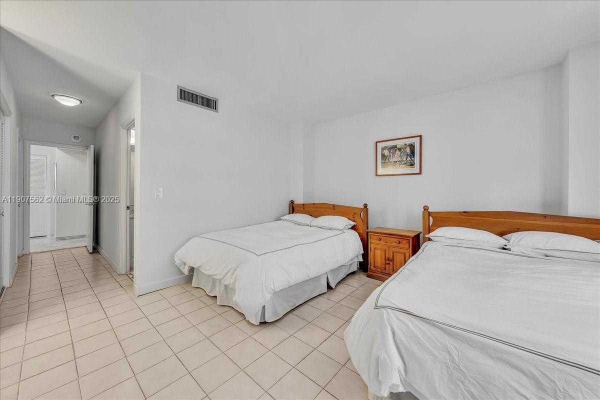 Small Image of 9801 COLLINS AVE #14Y, Bal Harbour Number 45