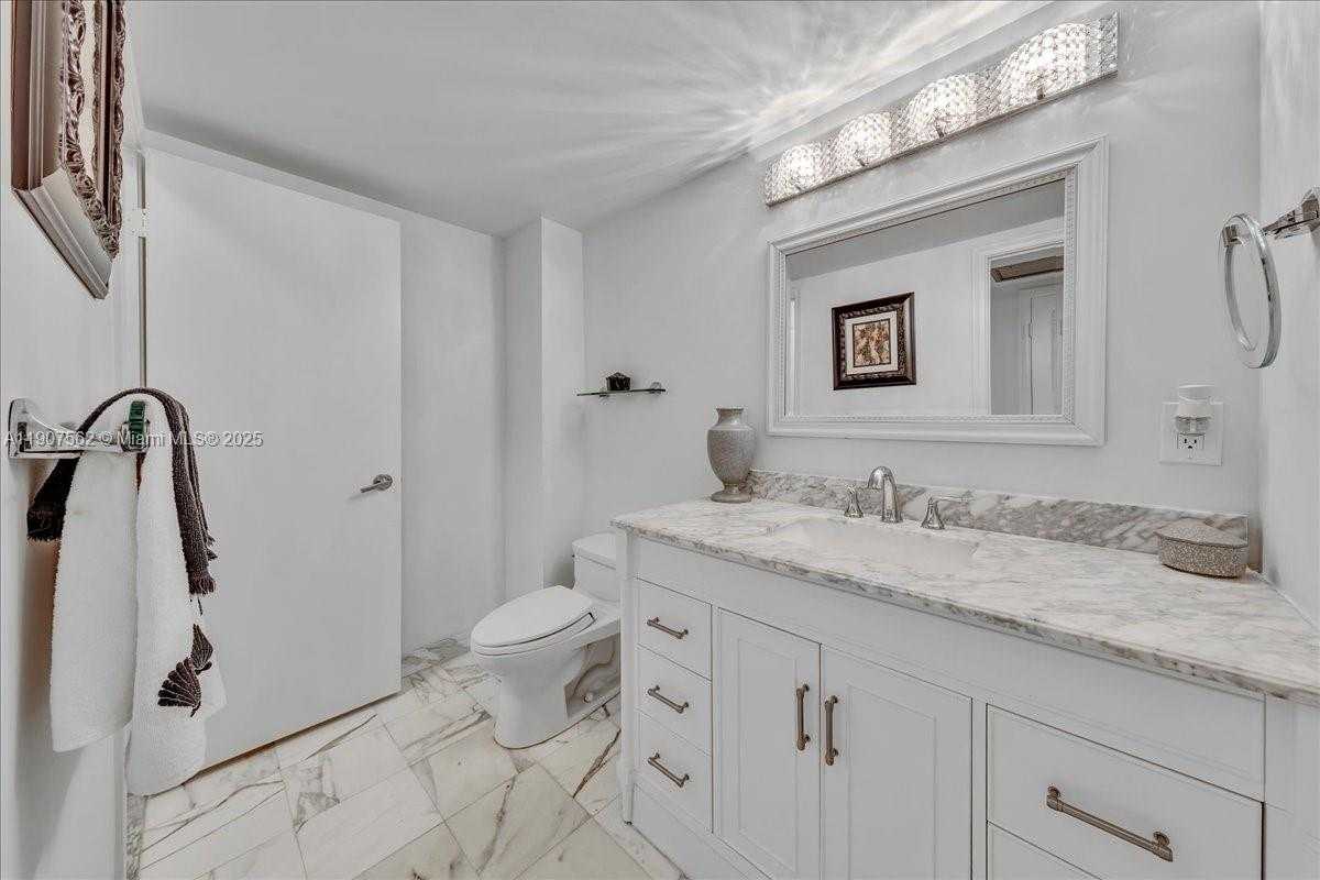 Small Image of 9801 COLLINS AVE #14Y, Bal Harbour Number 49