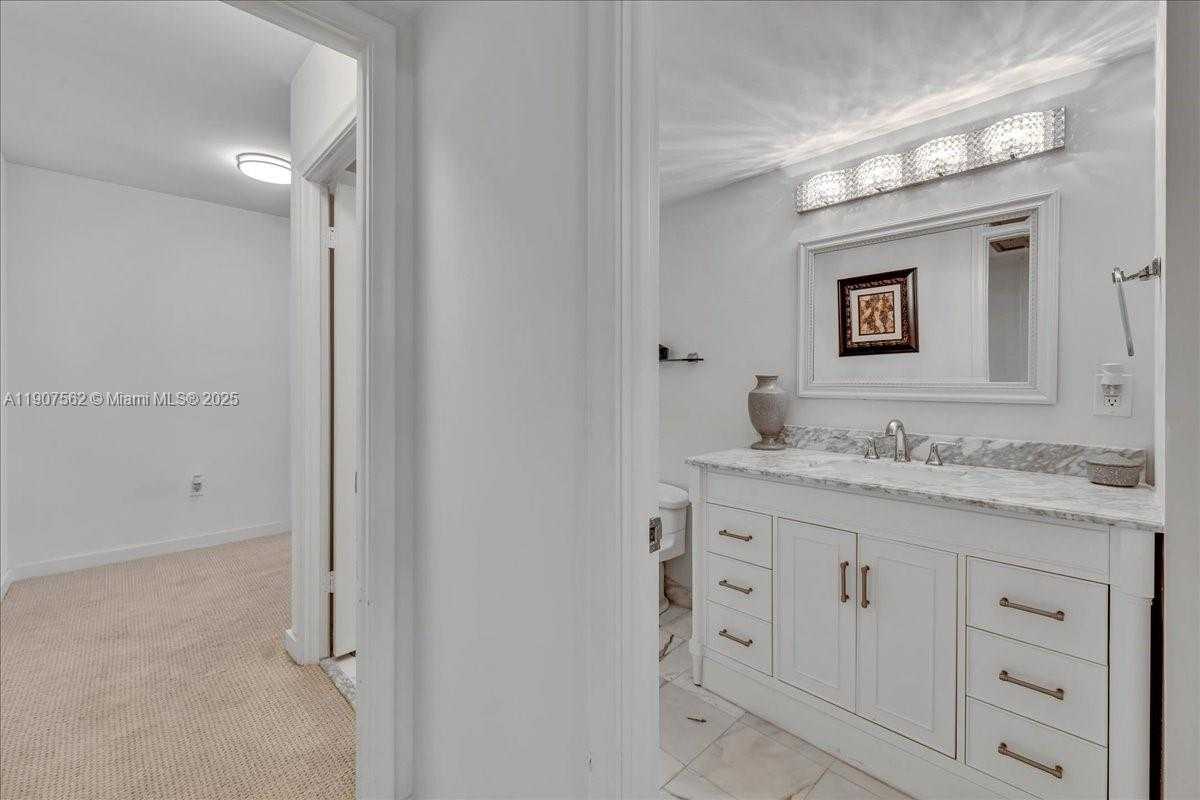 Small Image of 9801 COLLINS AVE #14Y, Bal Harbour Number 50