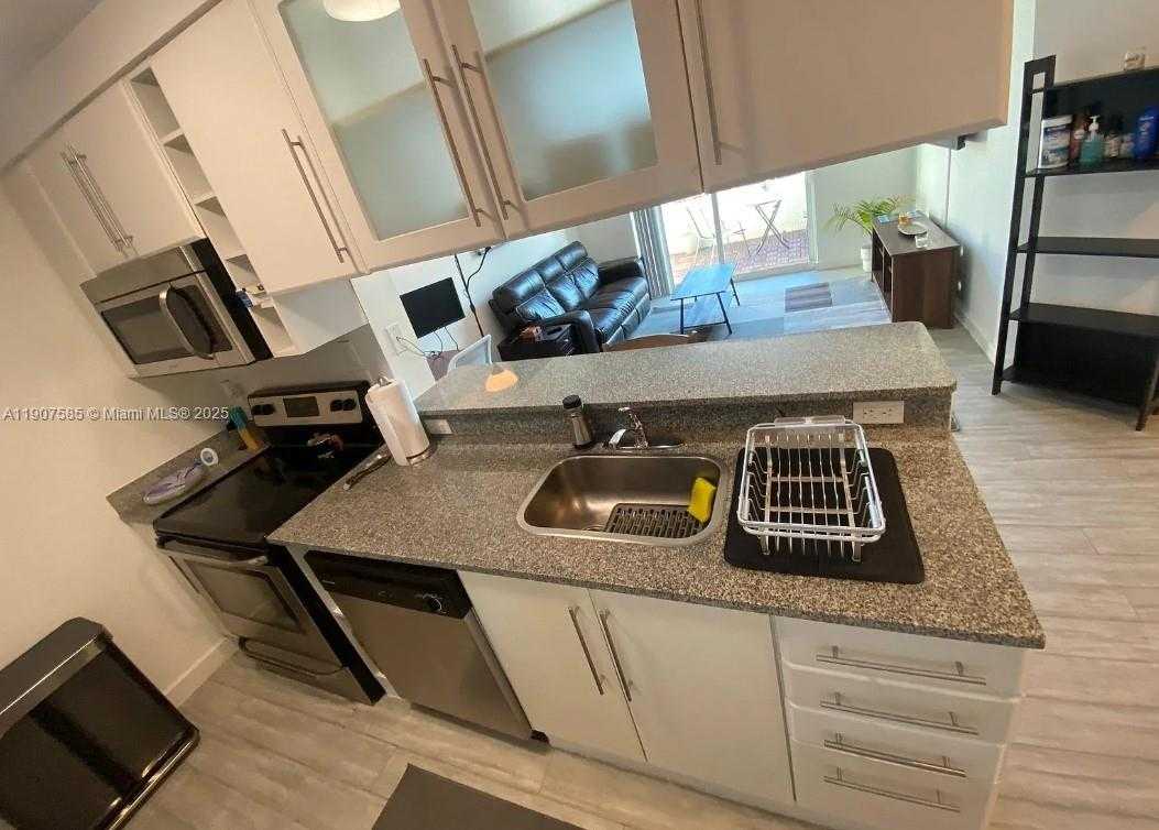 Small Image of 275 NORTH EAST 18TH ST #402, Miami Number 12