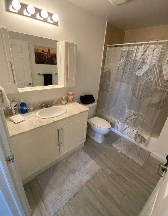 Small Image of 275 NORTH EAST 18TH ST #402, Miami Number 15