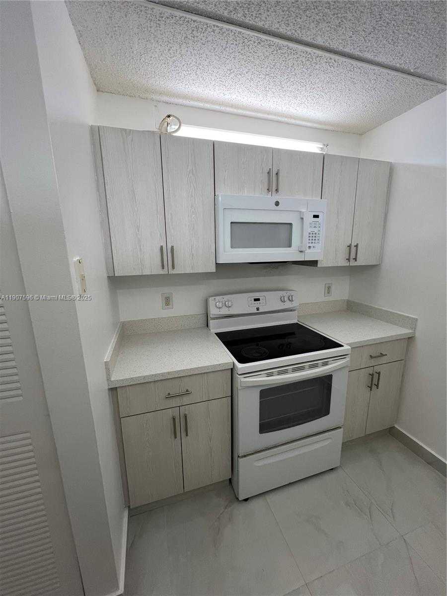 Small Image of 8260 SOUTH WEST 210TH ST #302, Cutler Bay Number 2