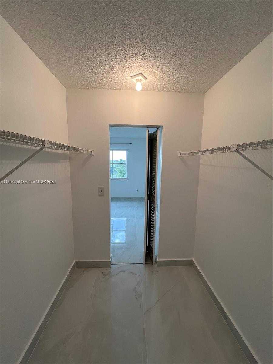 Small Image of 8260 SOUTH WEST 210TH ST #302, Cutler Bay Number 22