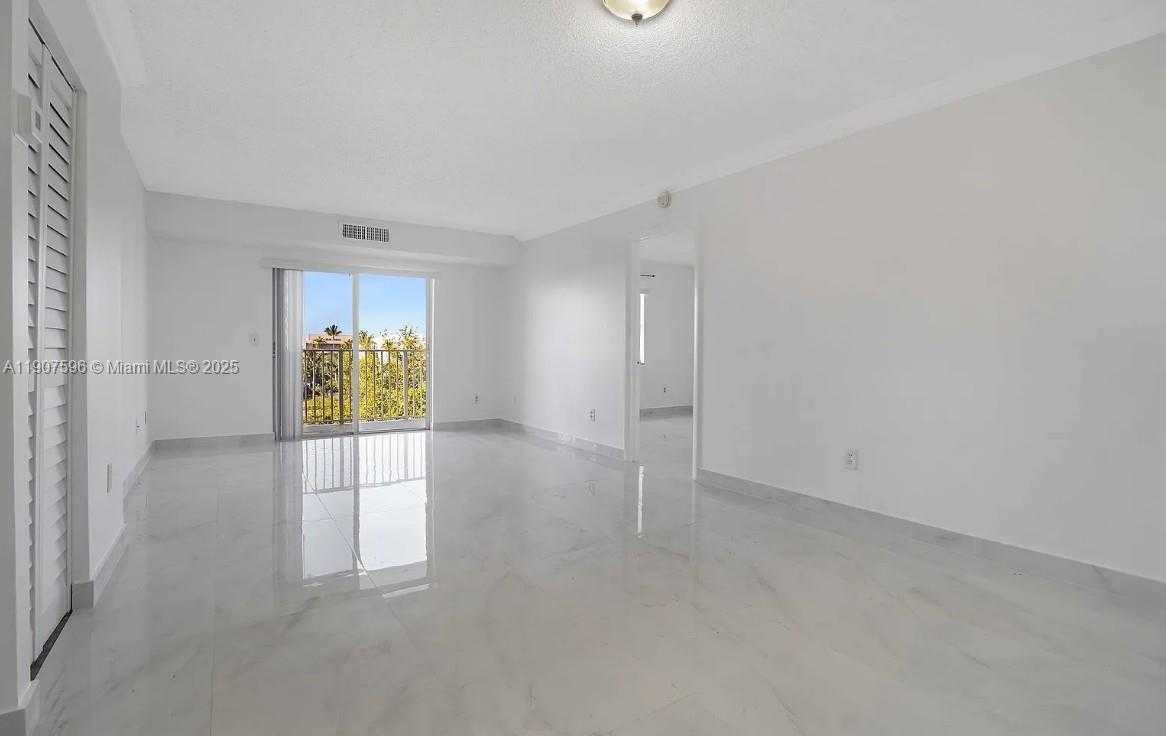 Small Image of 8260 SOUTH WEST 210TH ST #302, Cutler Bay Number 41