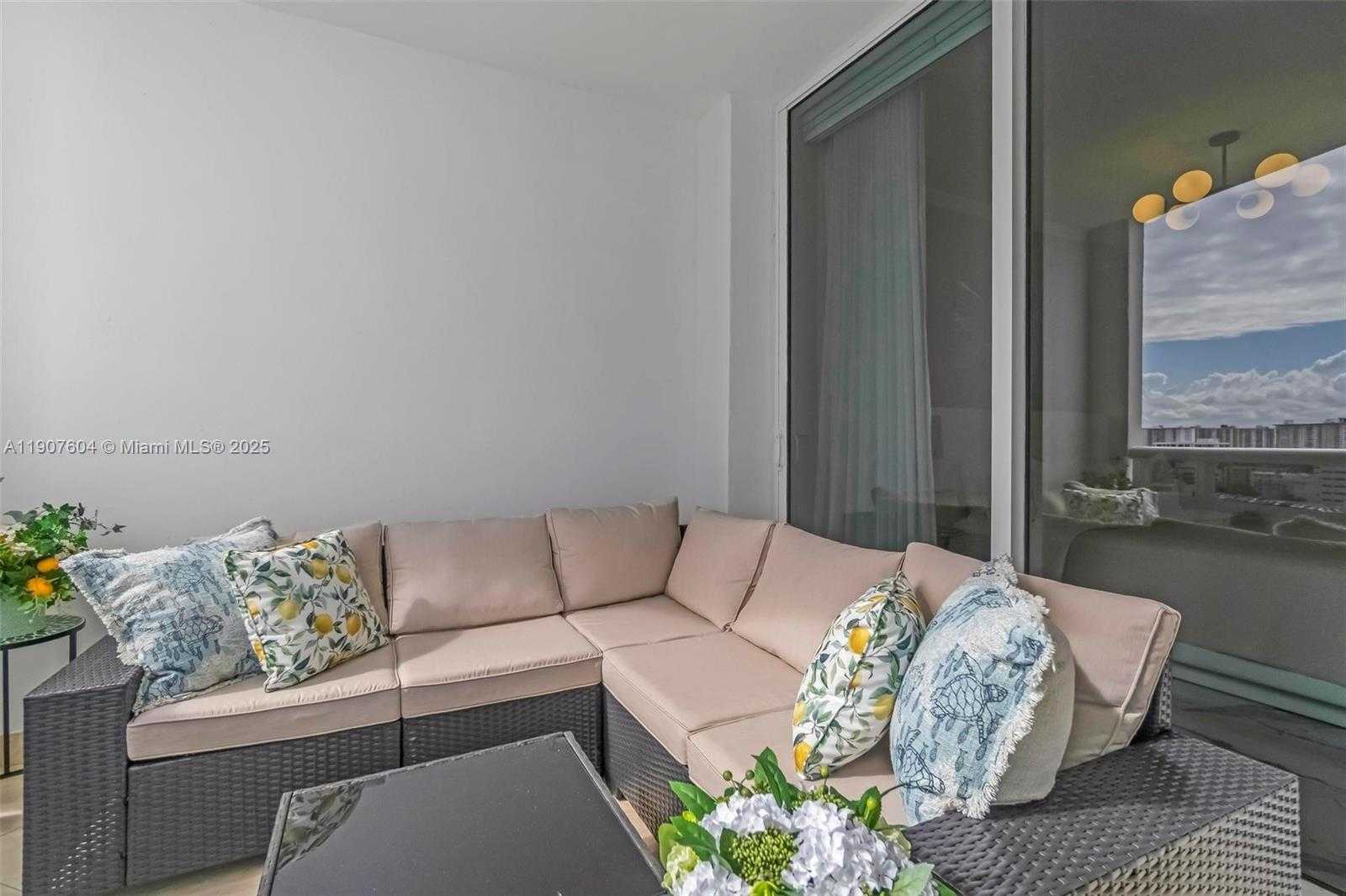 Small Image of 18201 COLLINS AVE #1408, Sunny Isles Beach Number 10