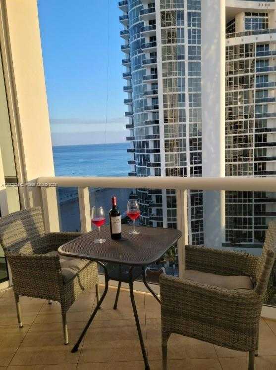 Small Image of 18201 COLLINS AVE #1408, Sunny Isles Beach Number 39