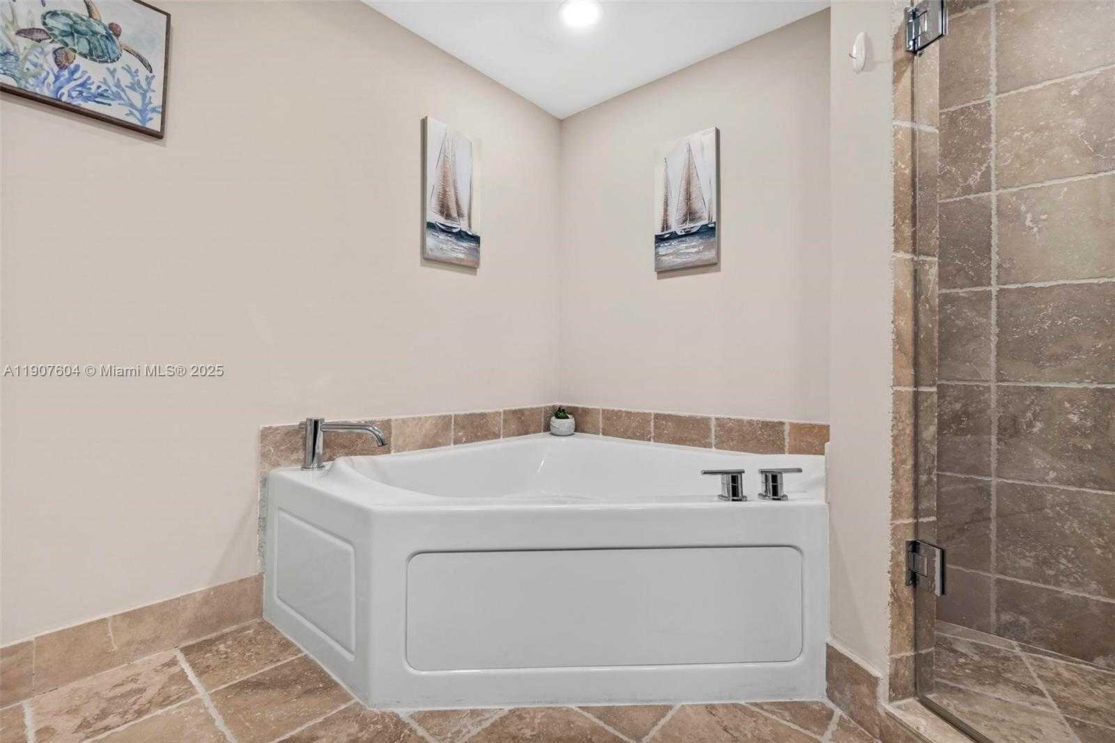 Small Image of 18201 COLLINS AVE #1408, Sunny Isles Beach Number 7