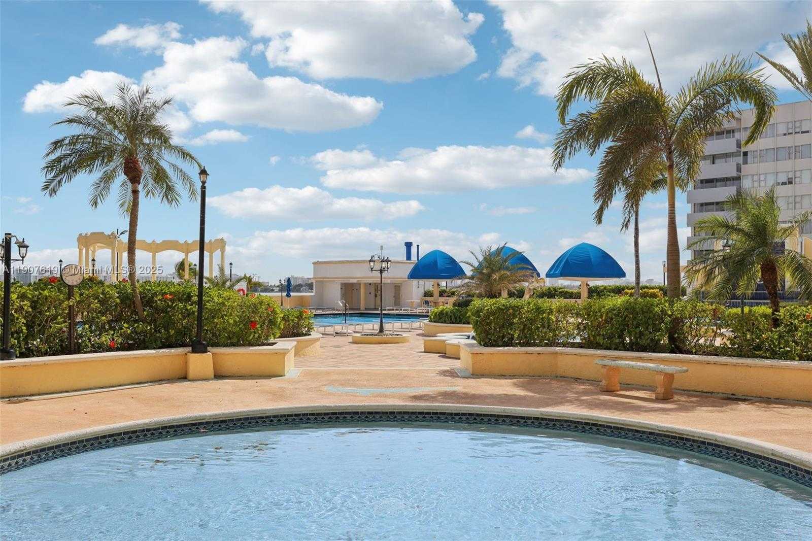 Small Image of 7601 EAST TREASURE DR #2305, North Bay Village Number 29