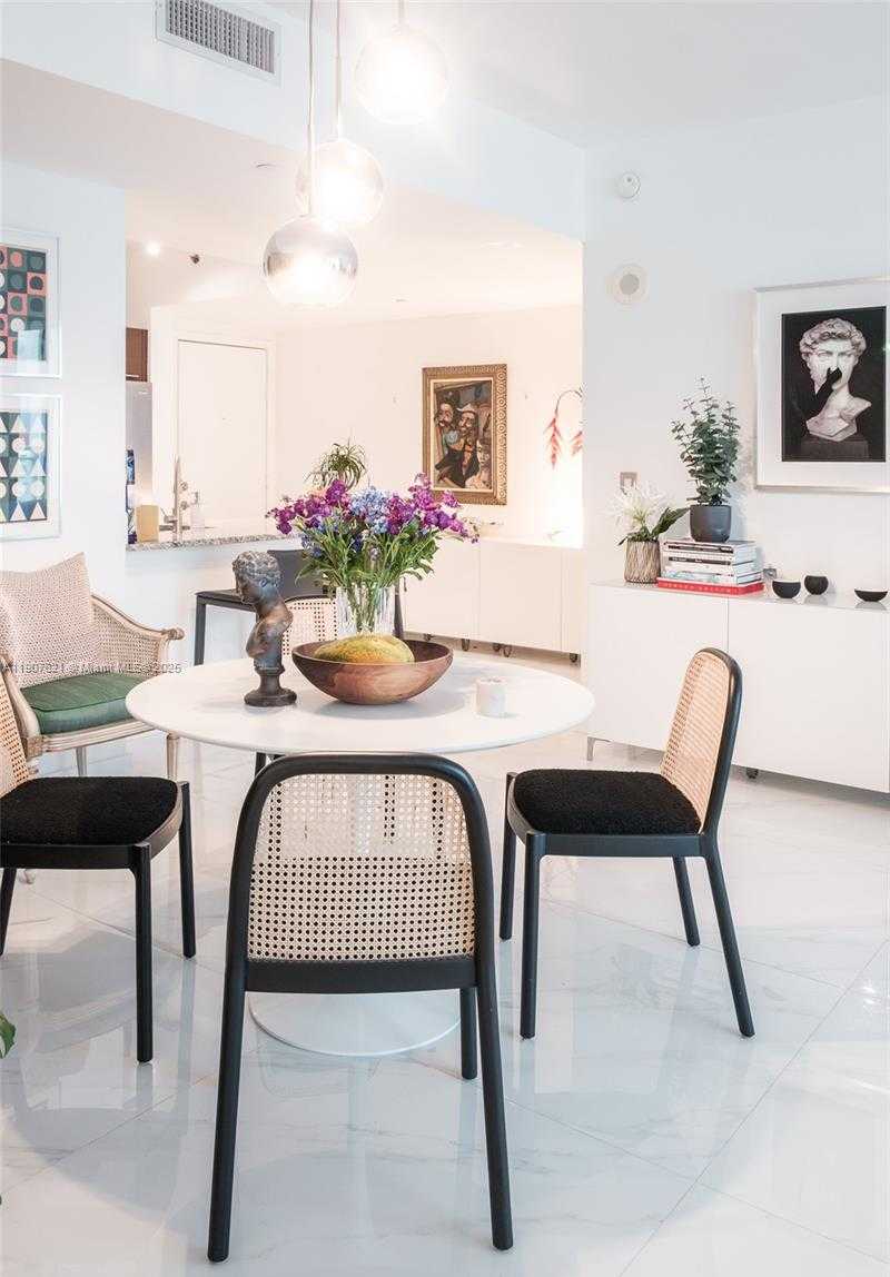 Small Image of 950 BRICKELL BAY DR #3905, Miami Number 24