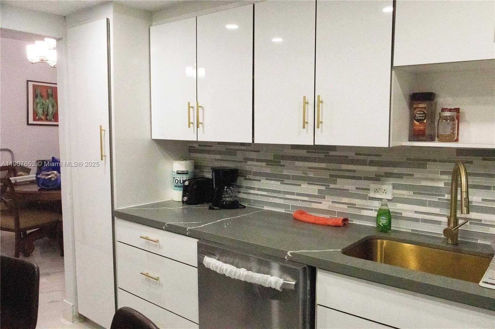 Small Image of 5005 COLLINS AVE #1523, Miami Beach Number 13