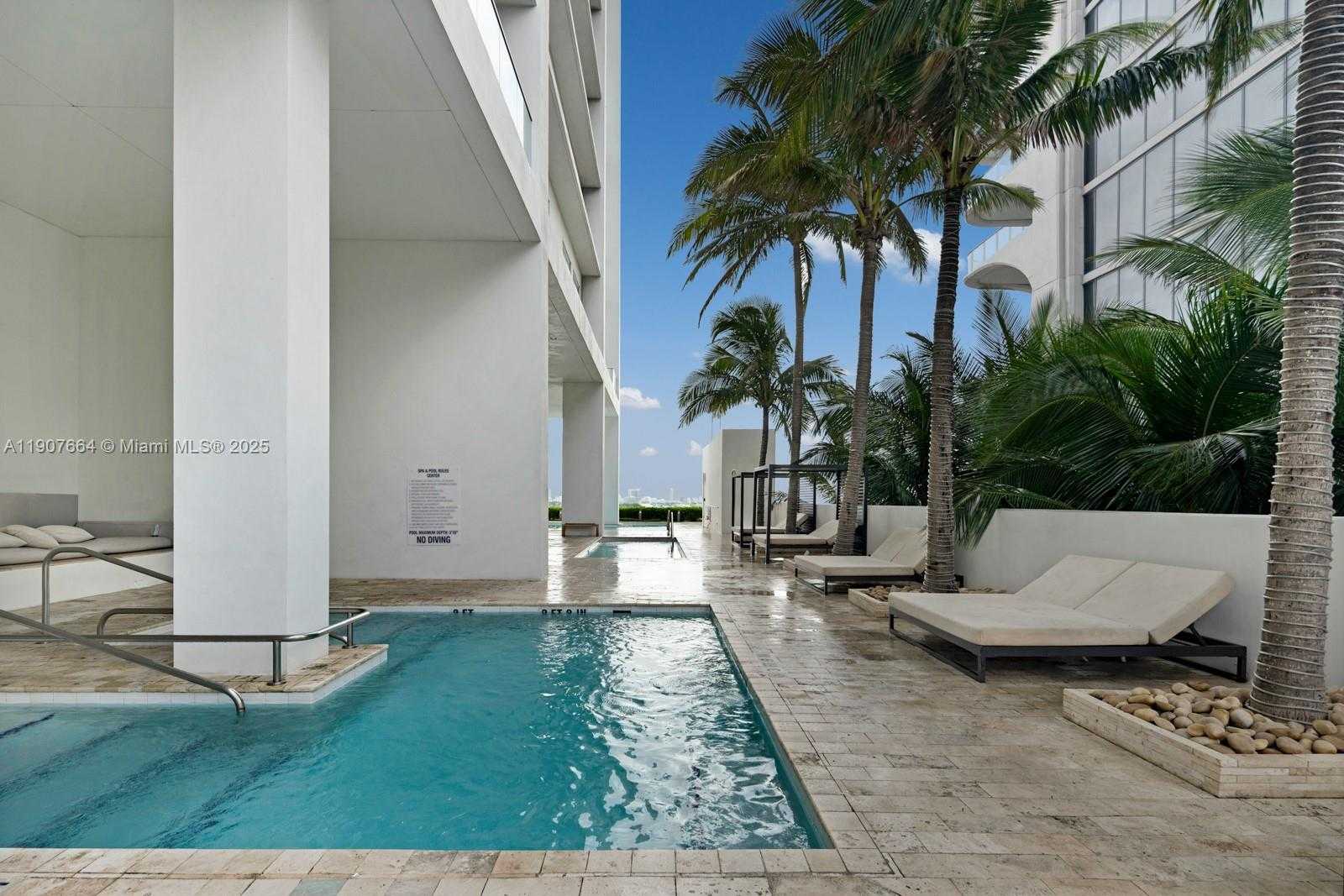 Small Image of 1040 BISCAYNE BLVD #2908, Miami Number 12