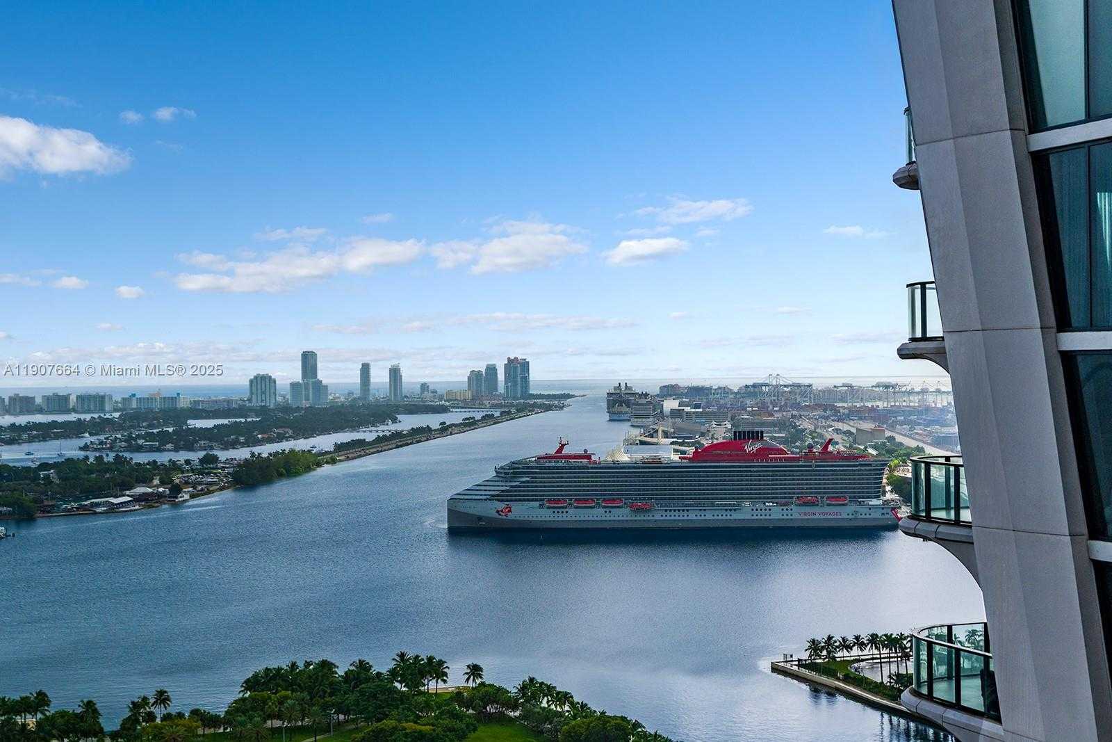 Small Image of 1040 BISCAYNE BLVD #2908, Miami Number 2