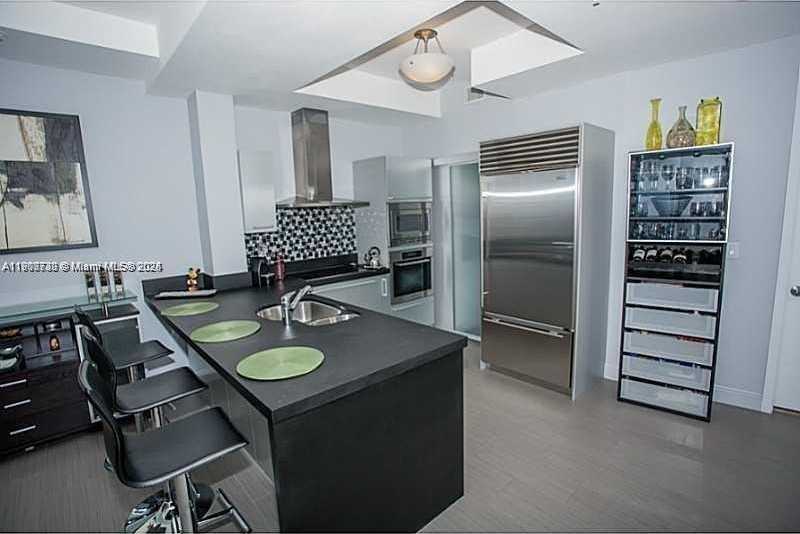 Small Image of 18201 COLLINS AVE #3802, Sunny Isles Beach Number 4