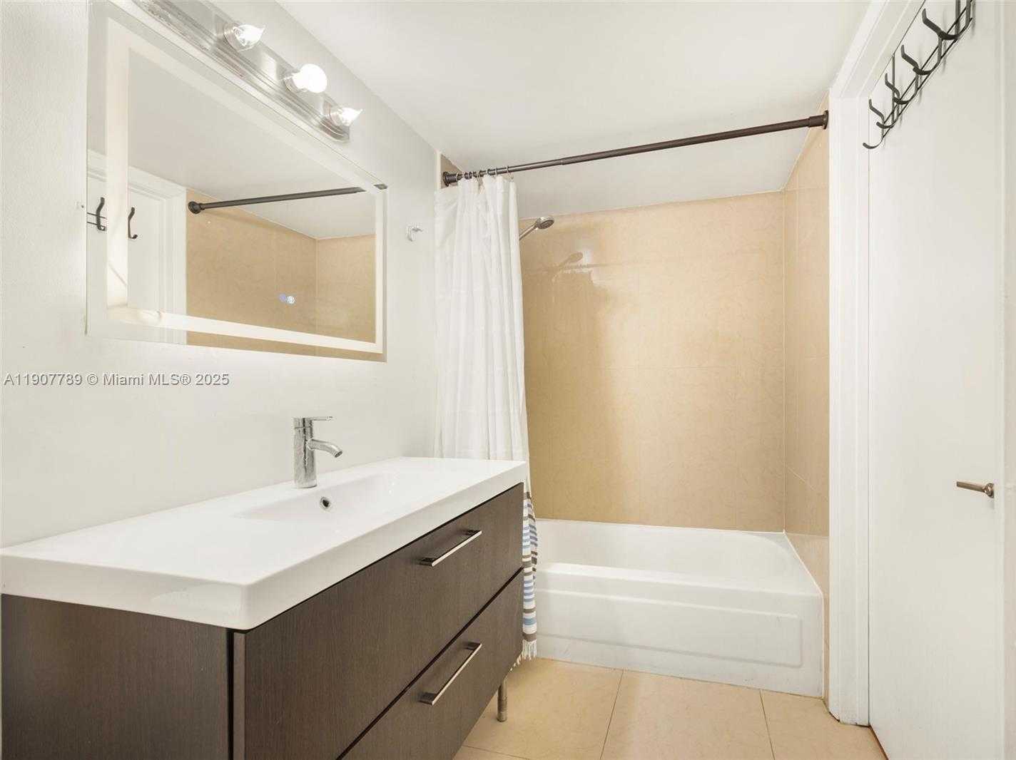 Small Image of 850 NORTH MIAMI AVE #W-906, Miami Number 16