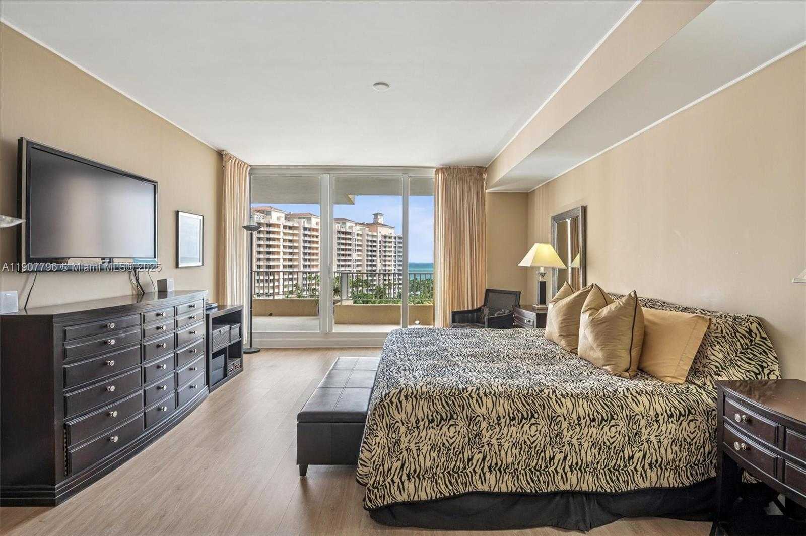 Small Image of 789 CRANDON BLVD #1005, Key Biscayne Number 14