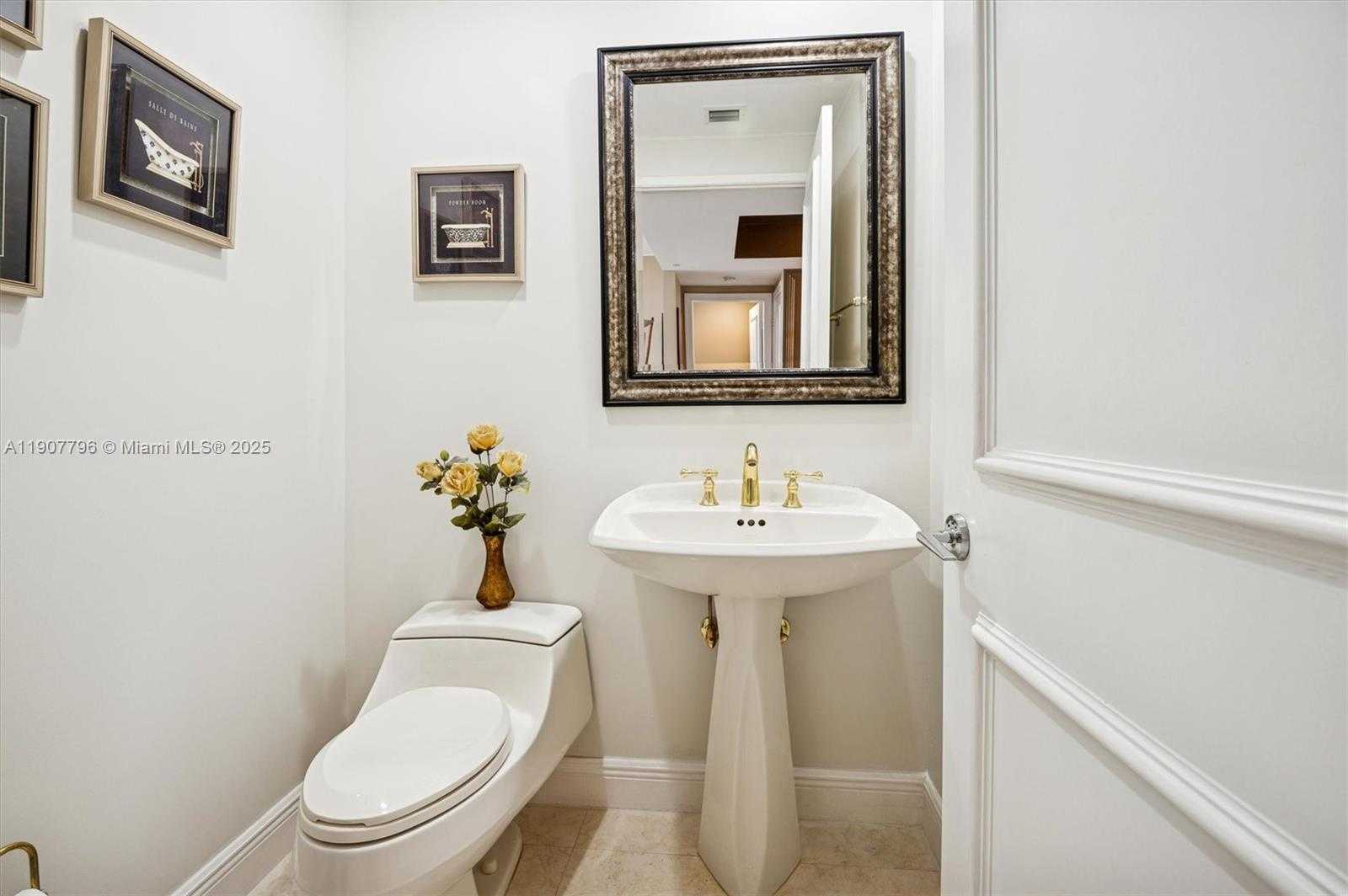 Small Image of 789 CRANDON BLVD #1005, Key Biscayne Number 20