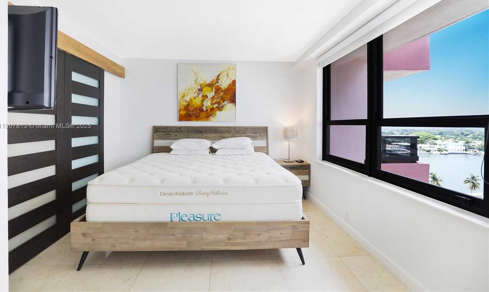 Small Image of 5225 COLLINS AVE #1216, Miami Beach Number 17