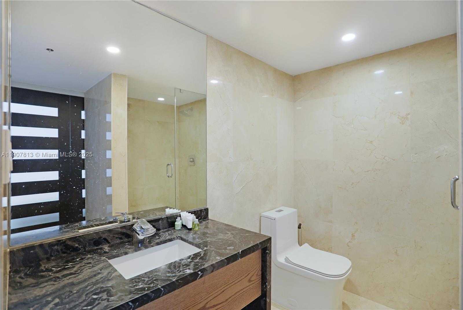 Small Image of 5225 COLLINS AVE #1216, Miami Beach Number 20