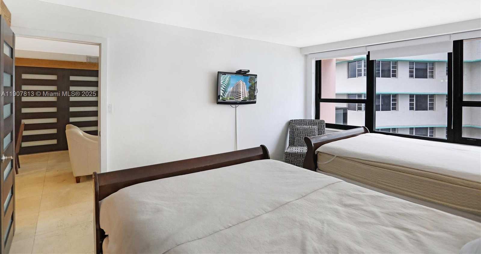 Small Image of 5225 COLLINS AVE #1216, Miami Beach Number 25