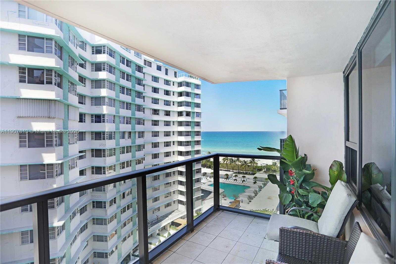 Small Image of 5225 COLLINS AVE #1216, Miami Beach Number 4