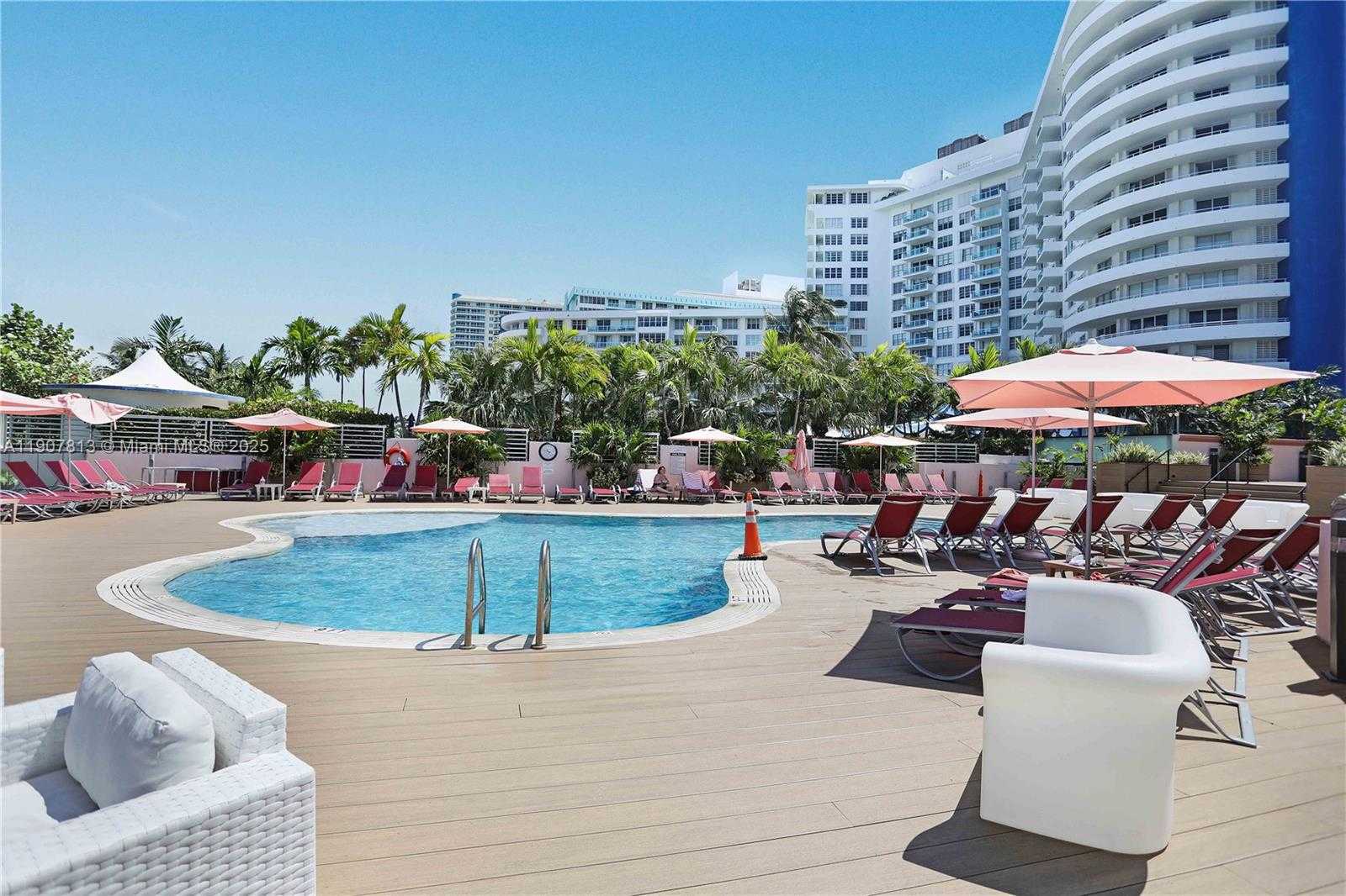 Small Image of 5225 COLLINS AVE #1216, Miami Beach Number 44
